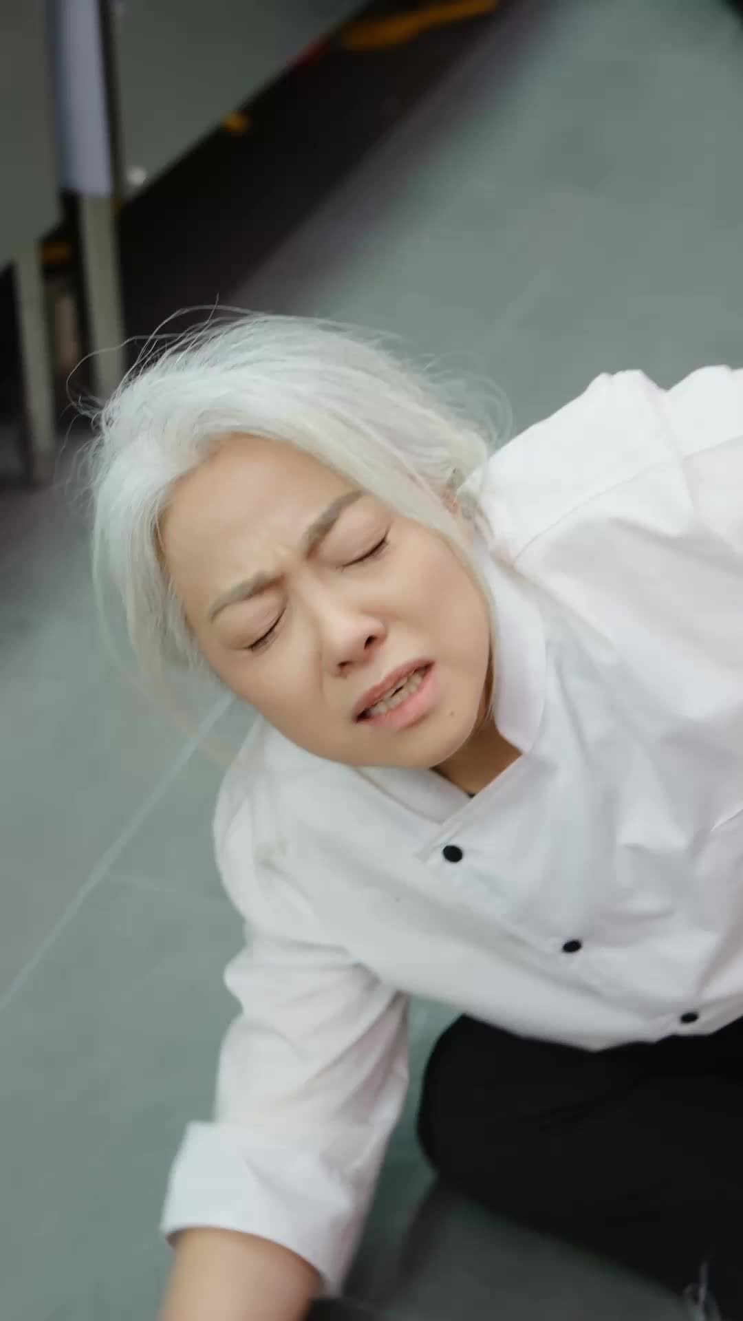 Episode 9 - She's the Billionaire's Mom!